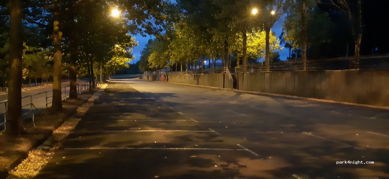 (15707) Santiago de Compostela - 36 Avenida de Fernando de Casas Novoa — foto 2