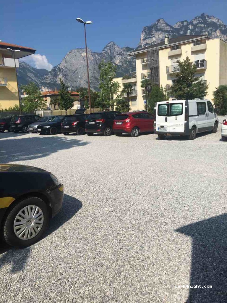 (38069) Nago-torbole - 2 Via alle Peschére — foto