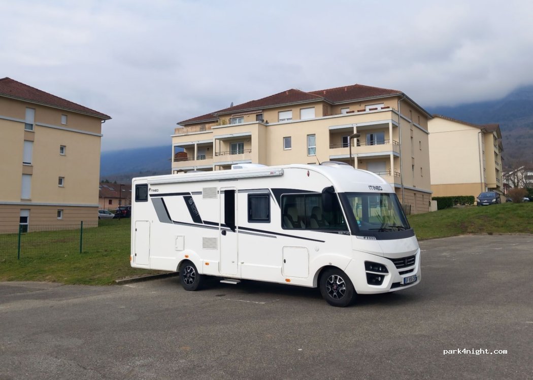 (01710) Thoiry - 17 Rue du Stade — foto 4