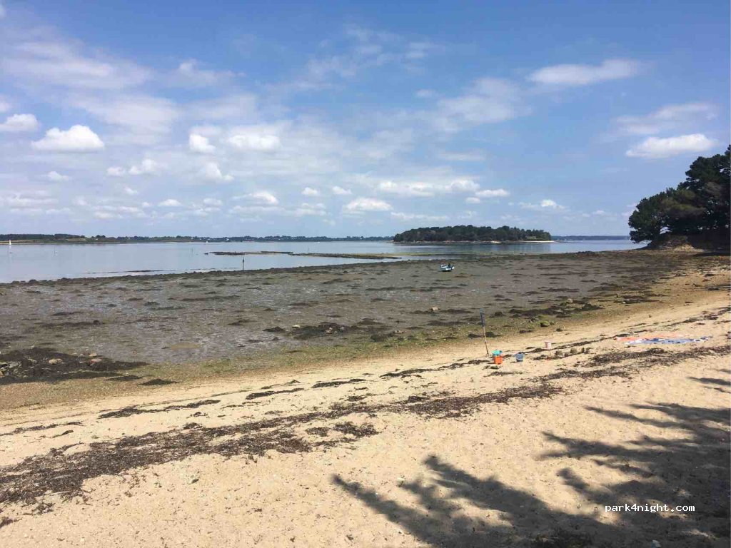 (56370) Sarzeau - Poin de Brehuidic — foto 2
