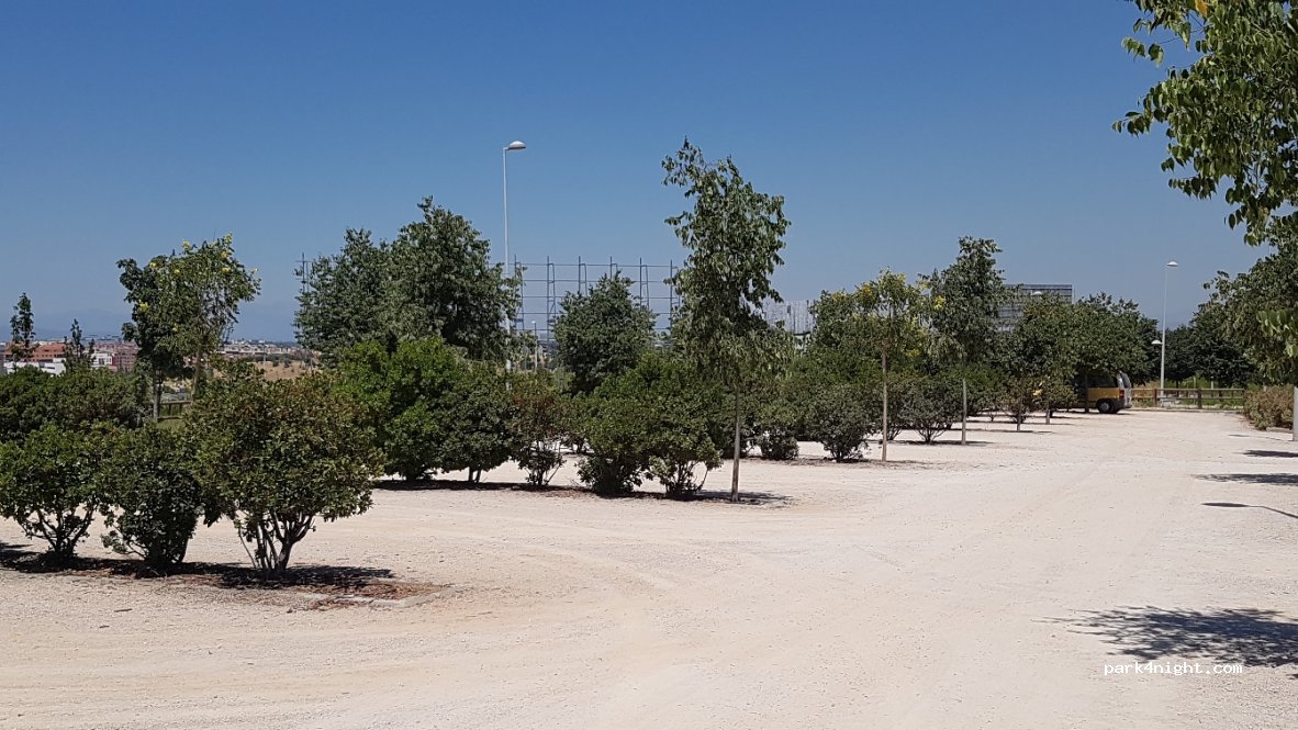 (28055) Madrid - Avenida de Francisco Javier Sáenz de Oiza — foto