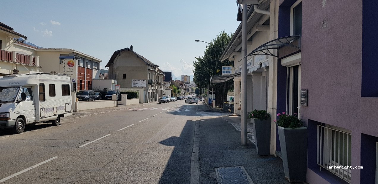 (73100) Aix-les-Bains - 40 Avenue de Saint-Simond — foto 2