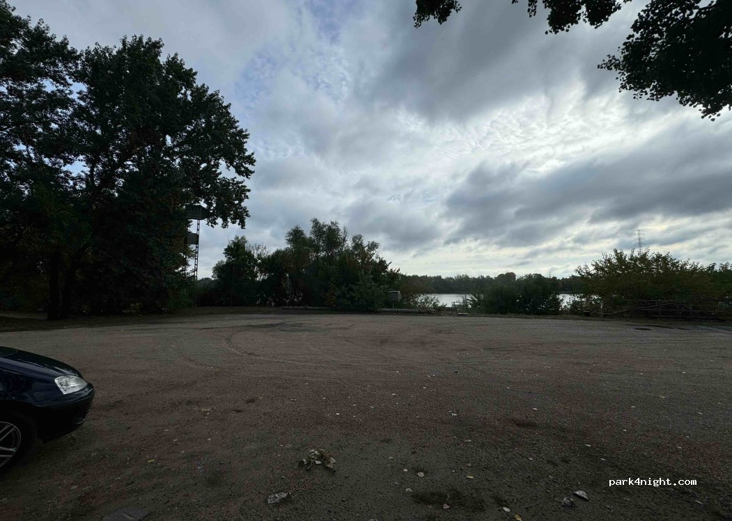 (2400) Dunaújváros - Strand út — foto 4