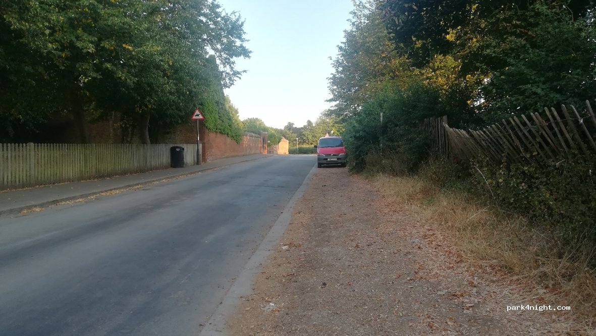 (TW10 7RS) Richmond - Ham Street — foto