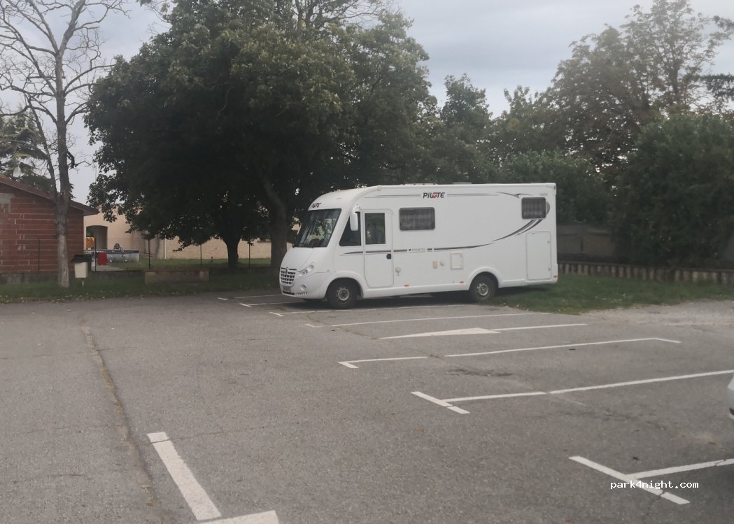 (31450) Labastide-Beauvoir - 2 Place de la Poste — foto
