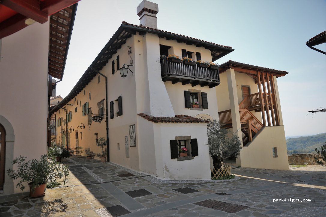 (5211) Šmartno - 31 Šmartno — foto 2