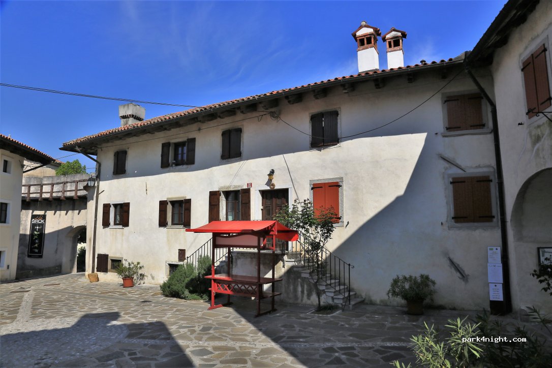 (5211) Šmartno - 31 Šmartno — foto 3