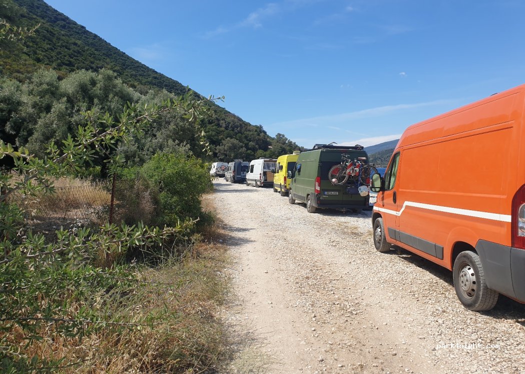 (311 00) Ellomeno - Unnamed Road — foto 3