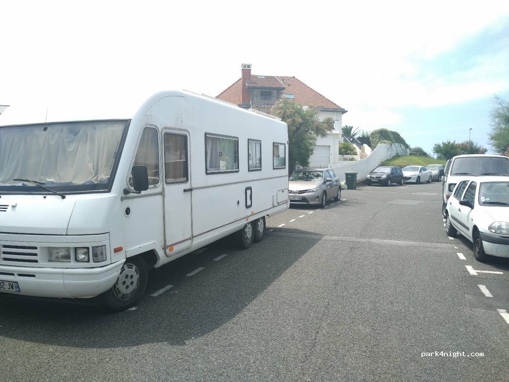 (64600) Anglet - 8 Boulevard des Plages — foto
