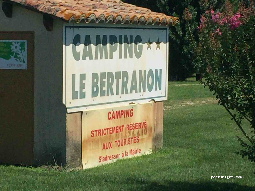 Camping Municipal  Bertranon — foto