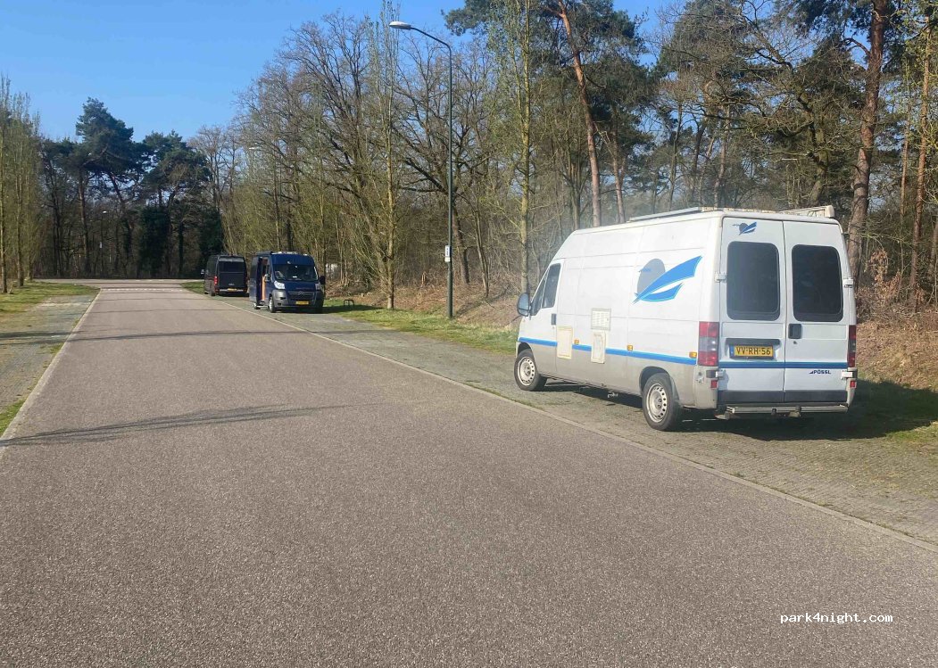 Camperplaats Nuenen — foto 2