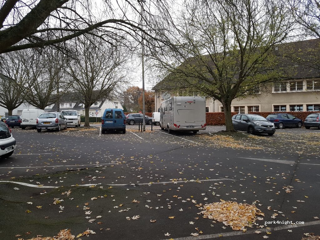 (14110) Condé-sur-Noireau - Rue des Prés Guillets — foto 3