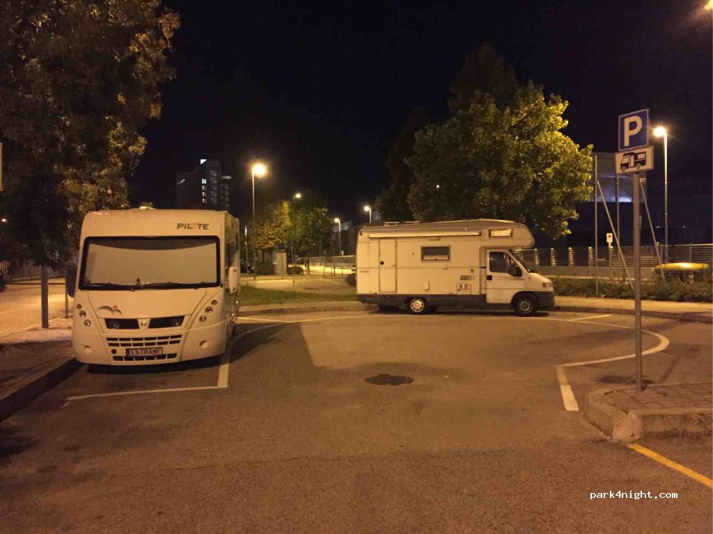 (35131) Padova - 9 Via Francesco Rismondo — foto