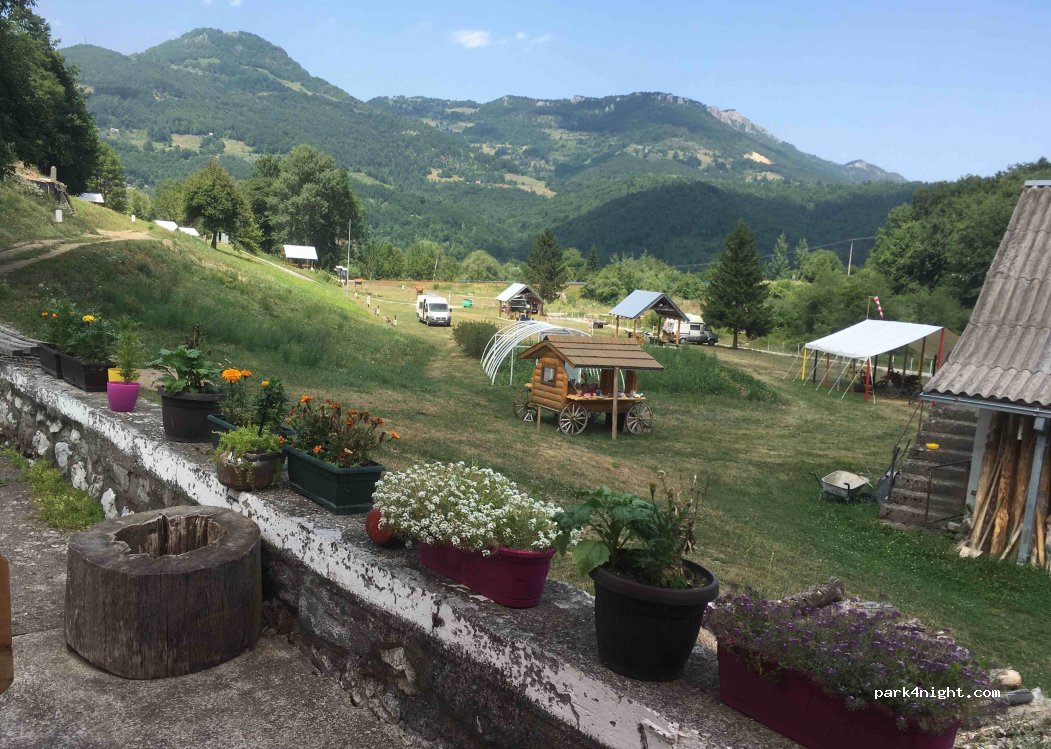 Camp Rabrenovic — foto
