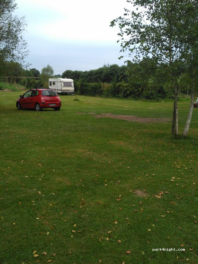 Aire Naturelle du Camping Les Jardins d'Ossau — foto