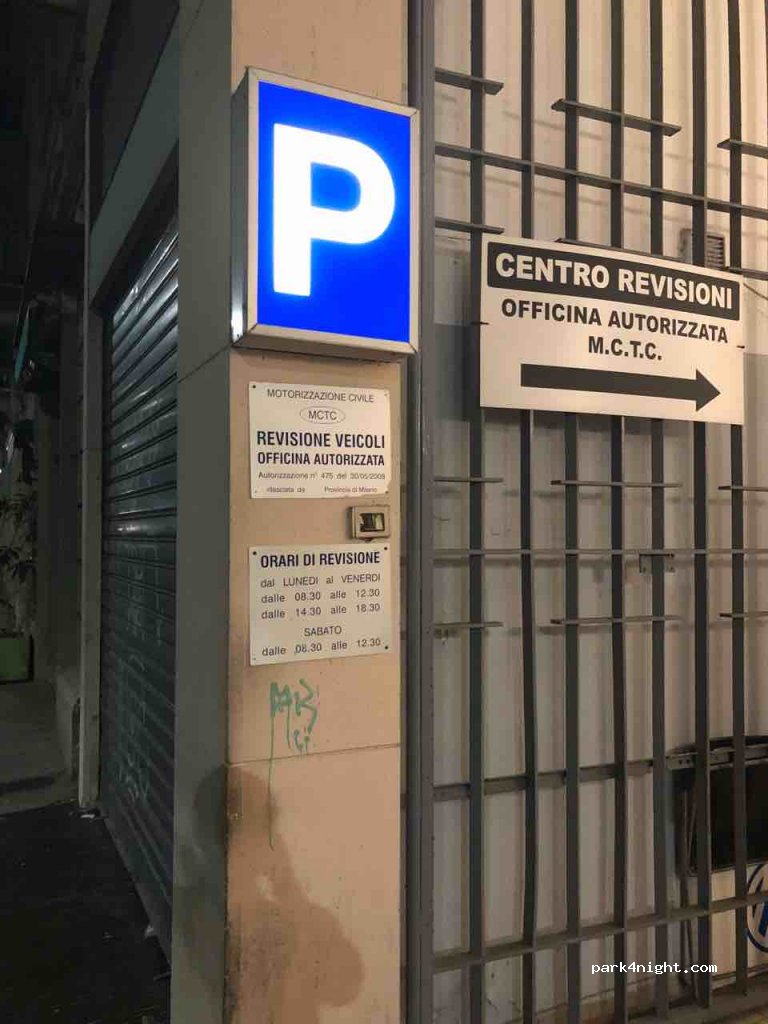 (20129) Milano - 8 Via Achille Maiocchi — foto