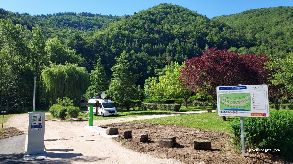 (15170) Ferrières-Saint-Mary - Pradet — foto