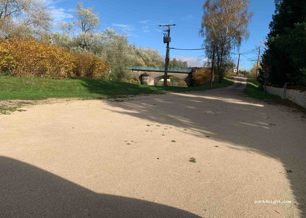 (70230) Montbozon - 2 Avenue de Besançon — foto 3