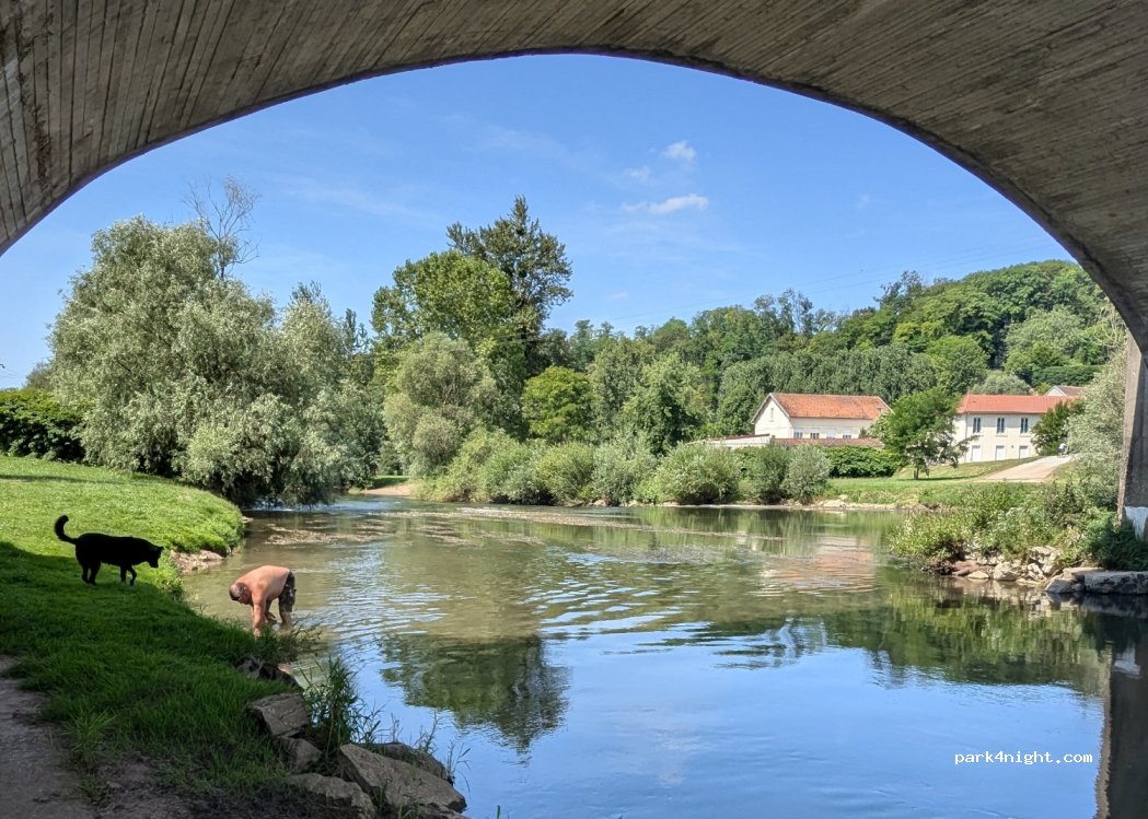(70230) Montbozon - 2 Avenue de Besançon — foto 4