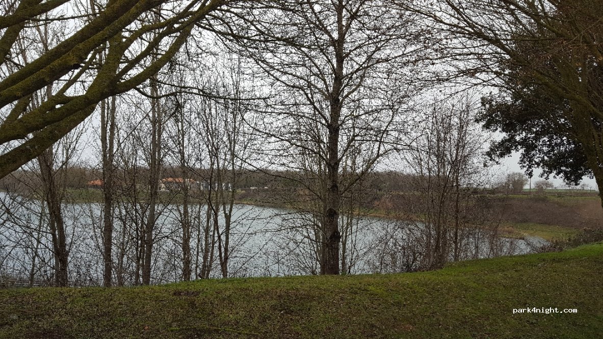 (17250) Trizay - 14-20 Route de Saint-Agnant — foto