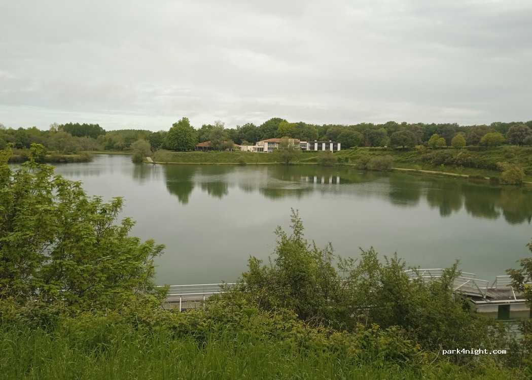 (17250) Trizay - 14-20 Route de Saint-Agnant — foto 2
