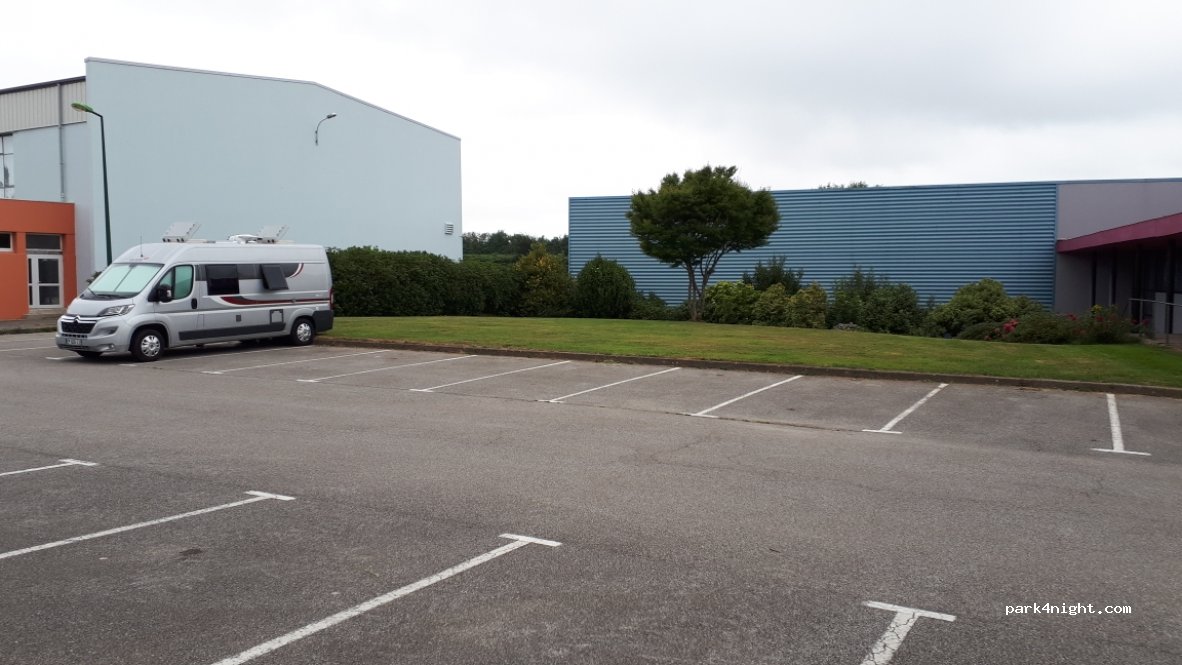 (29520) Châteauneuf-du-Faou - 40 Rue des Fontaines — foto