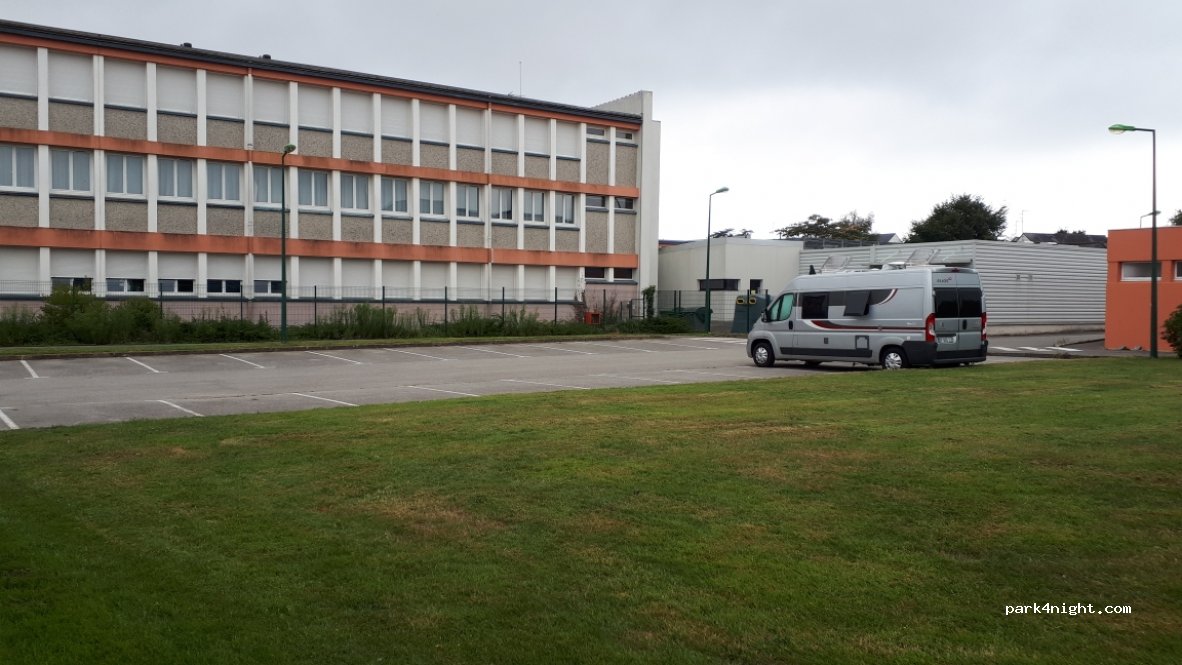 (29520) Châteauneuf-du-Faou - 40 Rue des Fontaines — foto 2