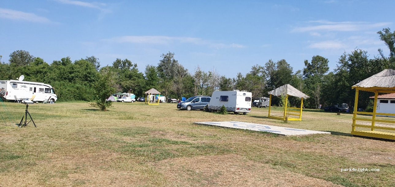 Ada Bojana Nudist Auto Camp — foto