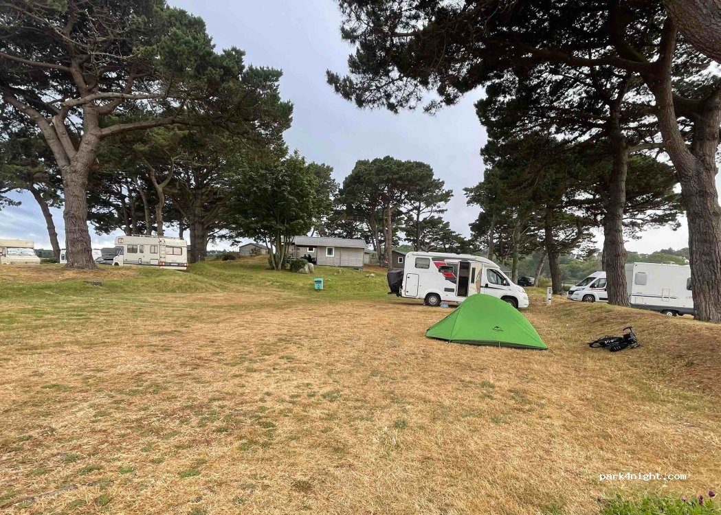Camping Municipal de Beg Ar Vilin - Plougrescant — foto 2