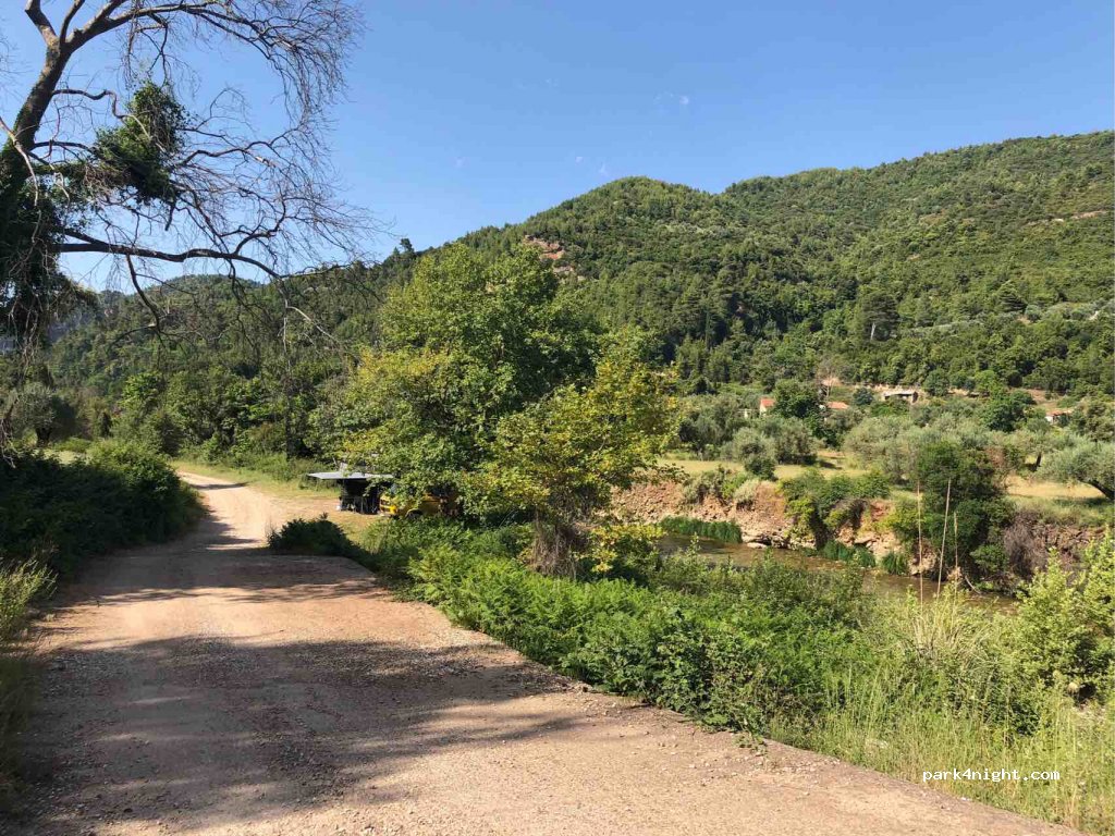 (270 66) Nemouta - Eparchiaki Odos Nemoutas-Lakas — foto 2