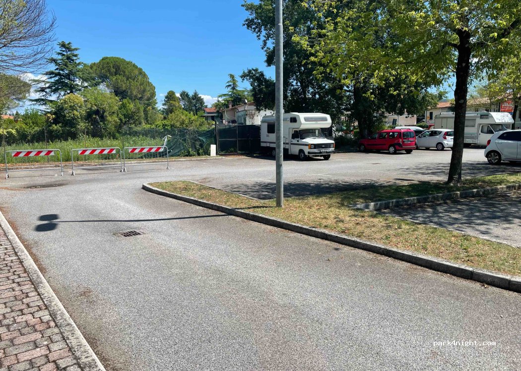 (34072) Gradisca d'Isonzo - 133 Viale Trieste — foto 2