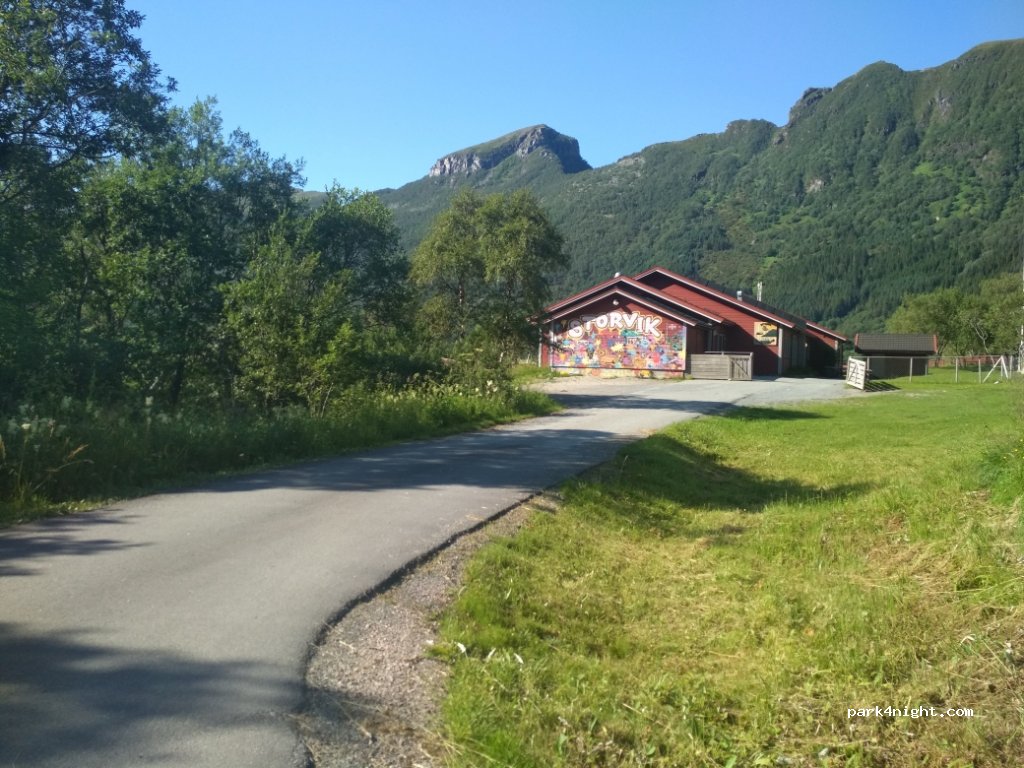 (8145) Storvika - 73 Sekundær Fylkesveg 471 — foto 2