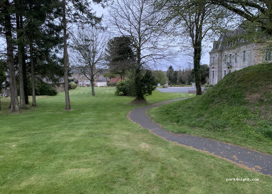 (22810) Plougonver - 13-15 Rue du Stade — foto 5