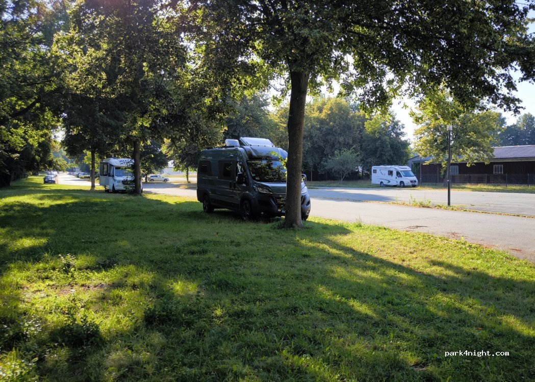 (09221) Neukirchen/Erzgebirge - 60 Bahnhofstraße — foto 5