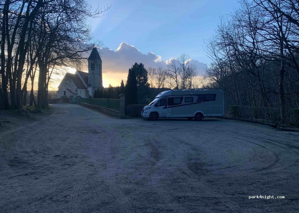 (78320) Lévis-Saint-Nom - Chemin des 6 Croix — foto 3