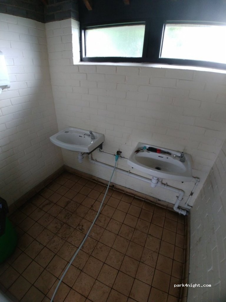 (NE65 0SW) Morpeth - Unnamed Road — foto 2