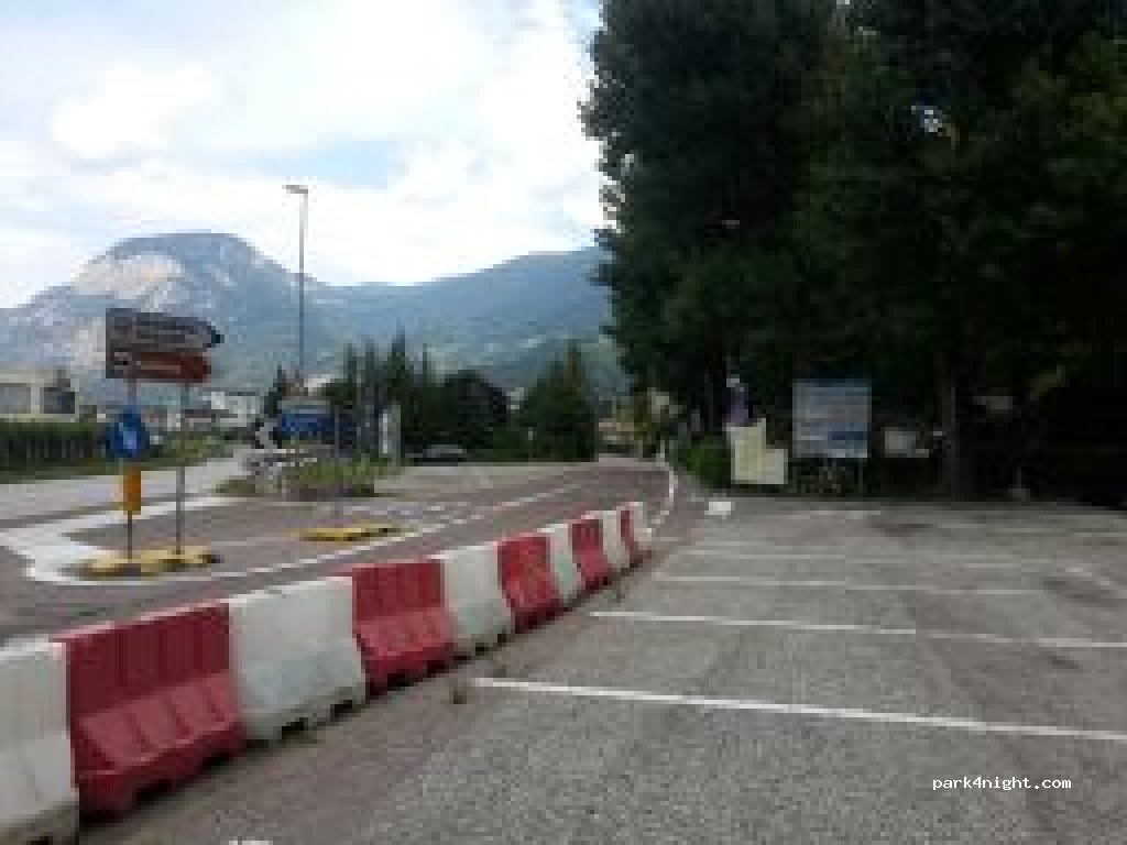 (39040) Salurn - 44 Staatsstraße — foto 2