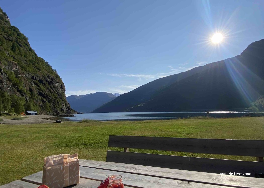 Flåm Beach Parkering — foto 4