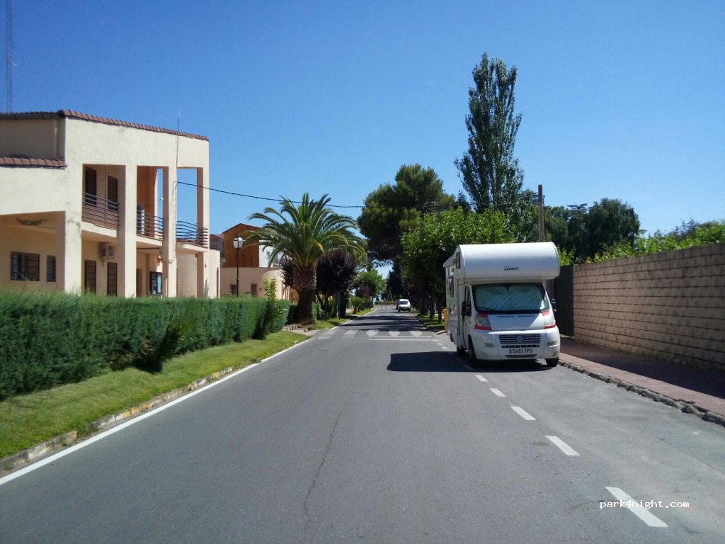 (10450) Jarandilla de la Vera - Avenida de Joaquín Ruiz Jiménez — foto 2