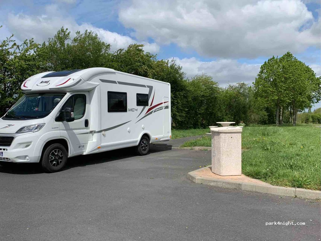 (14700) Saint-Pierre-du-Bû - D658 — foto