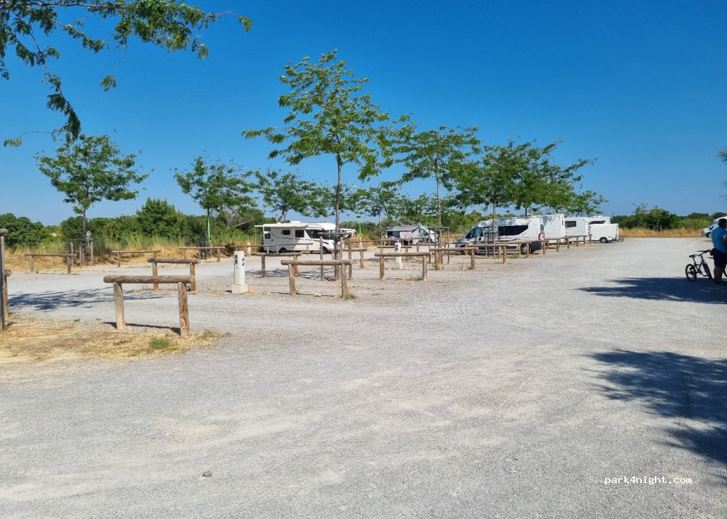 (34140) Mèze - Avenue du Stade — foto 2