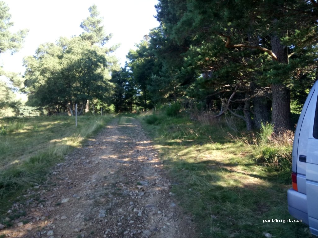 (63790) Chambon-sur-Lac - D996 — foto