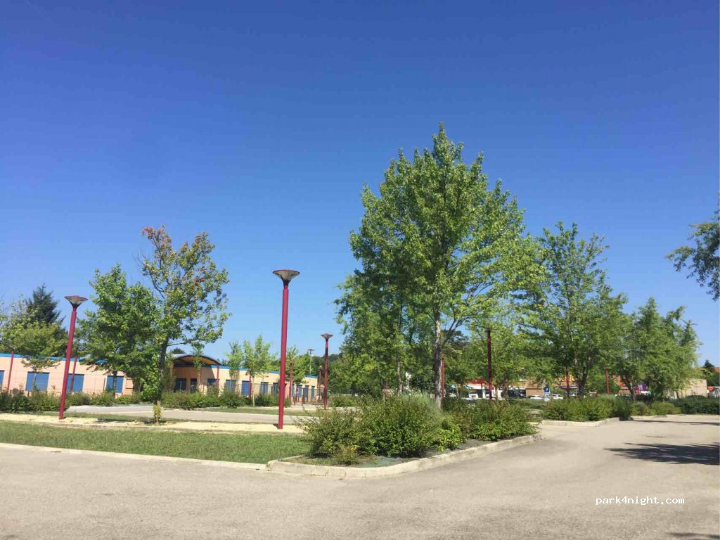(26260) Saint-Donat-sur-l'Herbasse - Les Ulezes et les Prés — foto 2