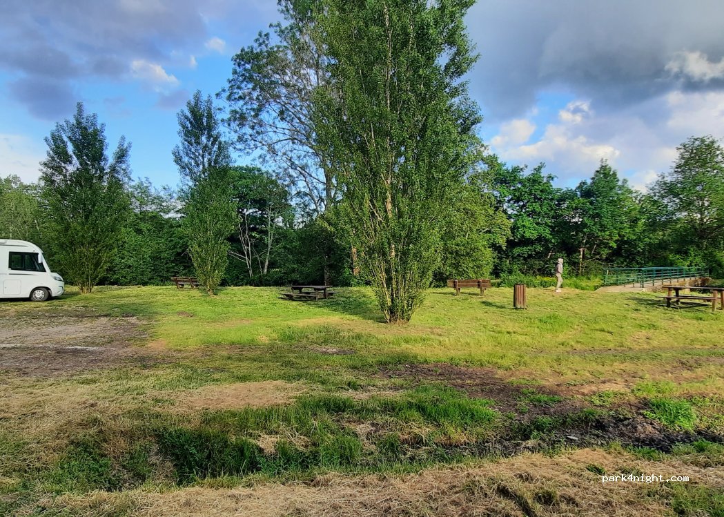 (18410) Brinon-sur-Sauldre - 9 Chemin des Grands Moulins — foto 2