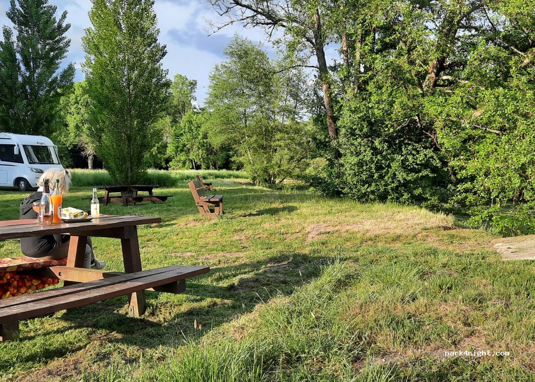 (18410) Brinon-sur-Sauldre - 9 Chemin des Grands Moulins — foto 3