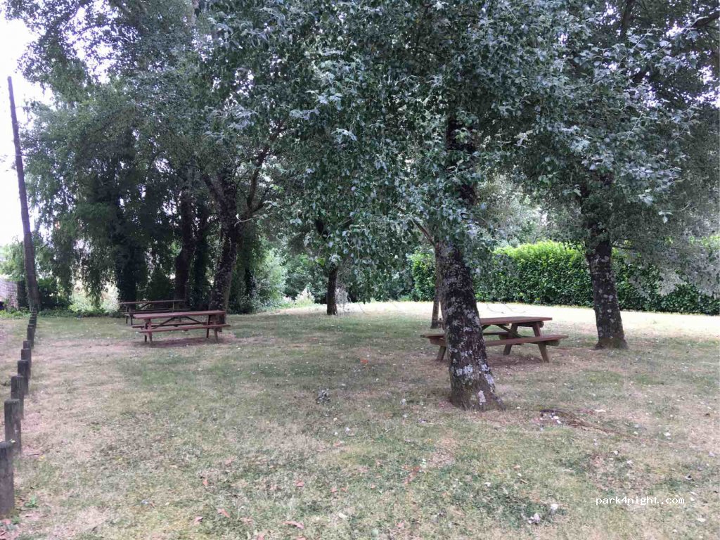 (85370) Nalliers - 2 Rue du Port — foto