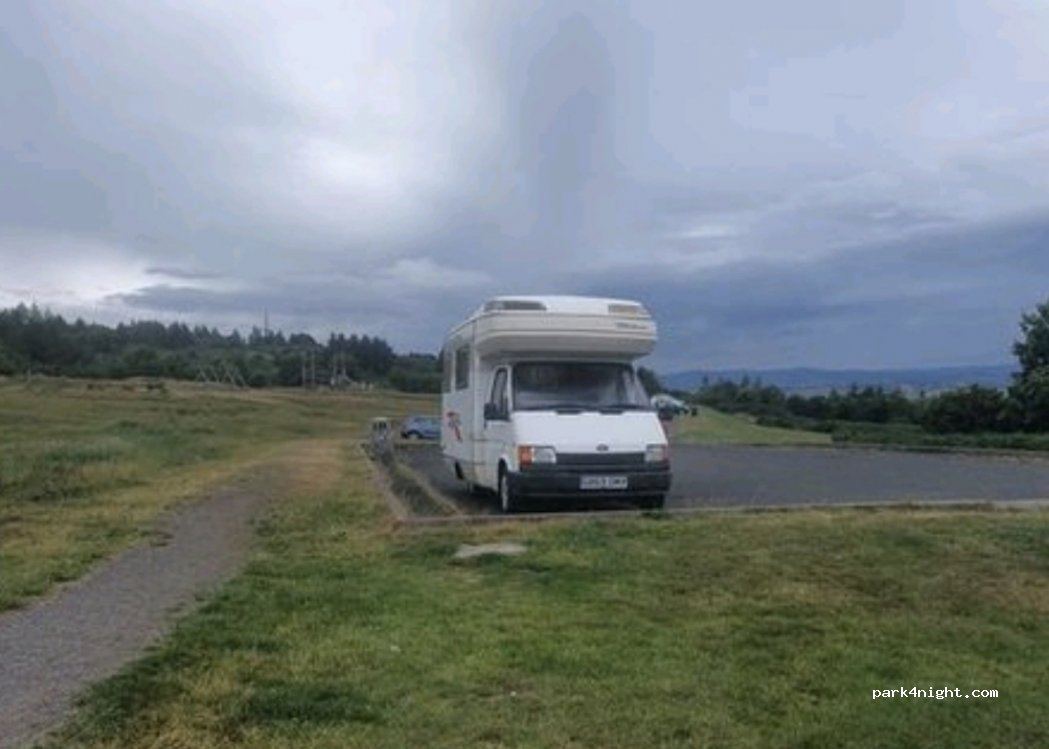 (PA2 8UQ) Paisley - Roberston Car Park — foto