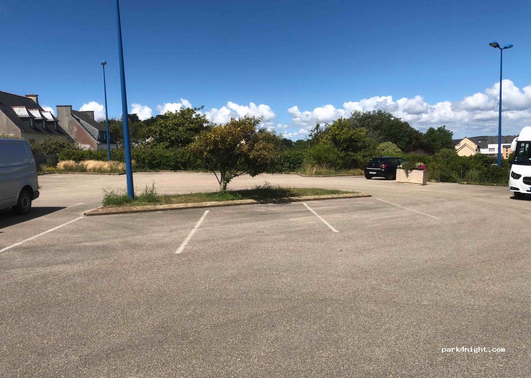 (29570) Camaret-sur-Mer - 47-49 Rue Général Leclerc — foto 2