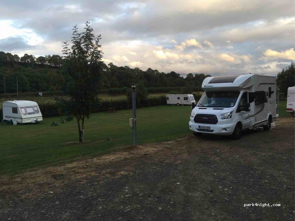 Midway Holiday Park and Watering Hole Cafeflorin p4n -18.02.21 no Web/Mail — foto