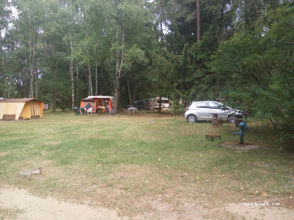 Pole namiotowe nad jez. Płaskim — foto 3
